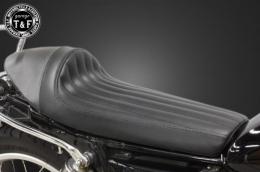 有限会社ガレージT&F / SR400 バーチカルシート(Face-8)