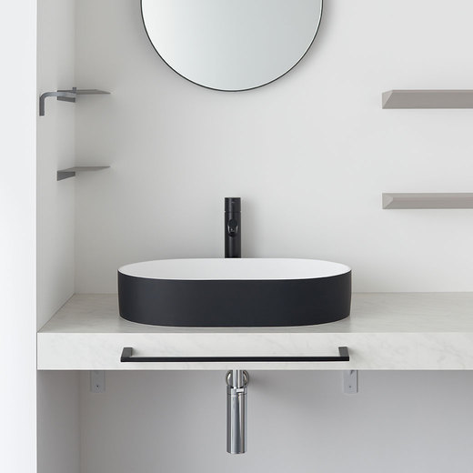 タオルバー フロント ブラック W500 D60(ME06741)｜洗面所・水回りの