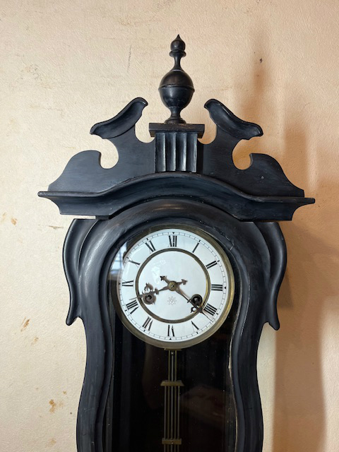 昔懐かしいアンティーク柱時計をお届け|WATERBURY