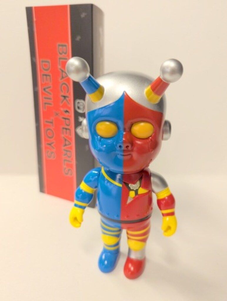 BLACKPEARLS × DEVILTOYS IRON HAPPY AIソフビ BLACK PEARLS × DEVIL