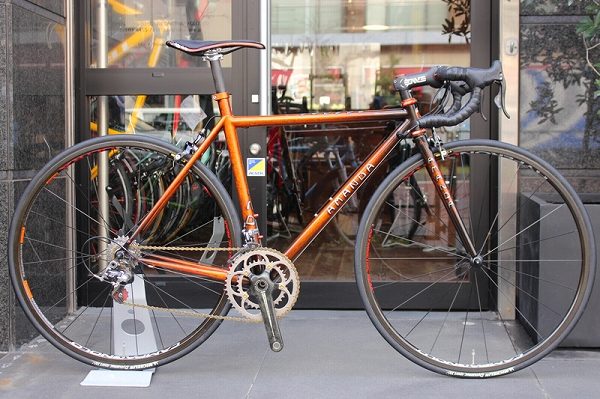 これぞ日本が誇る工芸品！AMANDA（アマンダ）80Tカーボン レコード10S