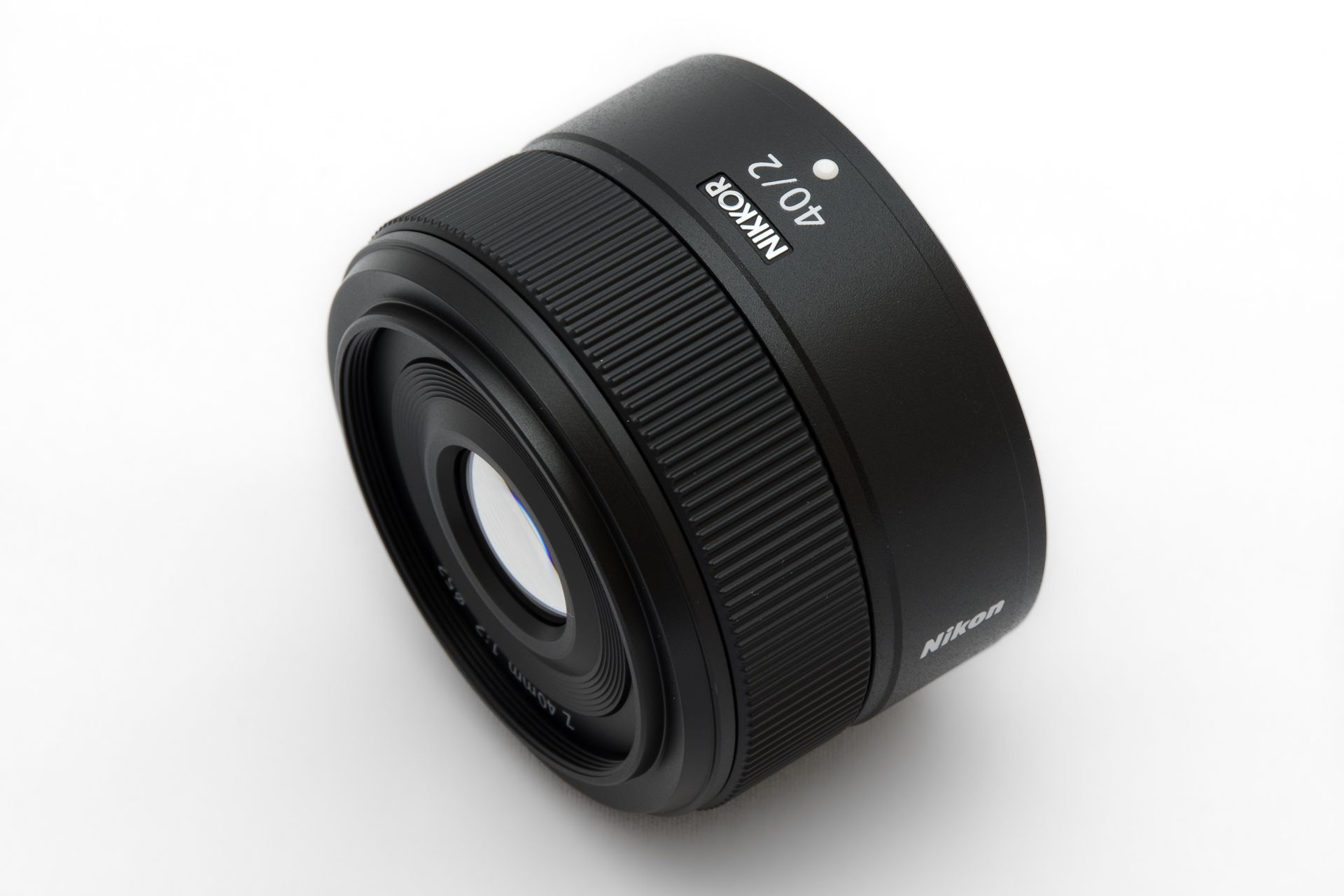 Zマウントの廉価版単焦点レンズ NIKKOR Z 40mm f/2 を手に入れた – 酔