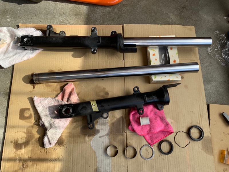 ZRX400 フロントフォーク オーバーホール（カワサキ ZRX400）by やす