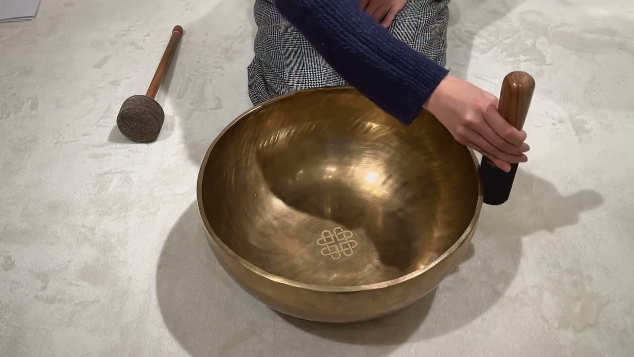 チベット・シンギングボウル渋金・特大サイズ｜浄化・瞑想・ヨガ
