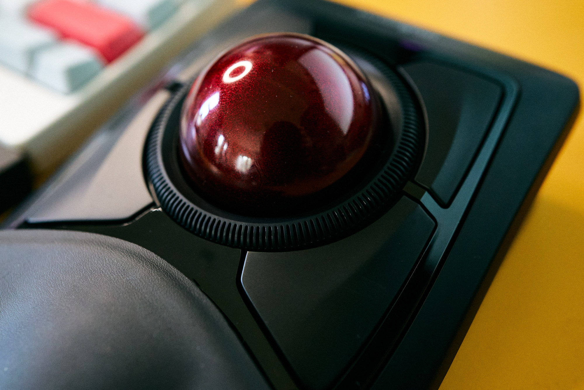 久しぶりにトラックボールを購入したのでステアーマウスでカスタマイズ