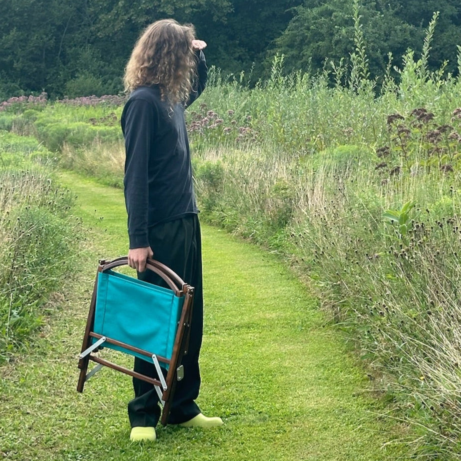 Classic Walnut Kermit Chair – Sophisticated & Sturdy – Kermit