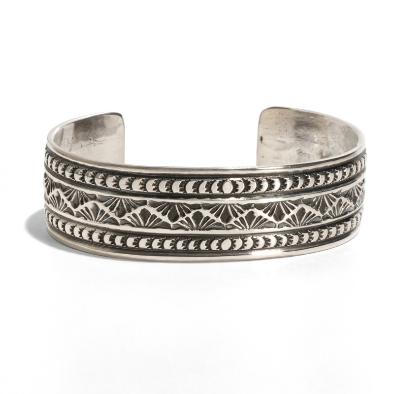 143mm サンシャインリーブス スタンプワーク バングル｜マライカ公式通販