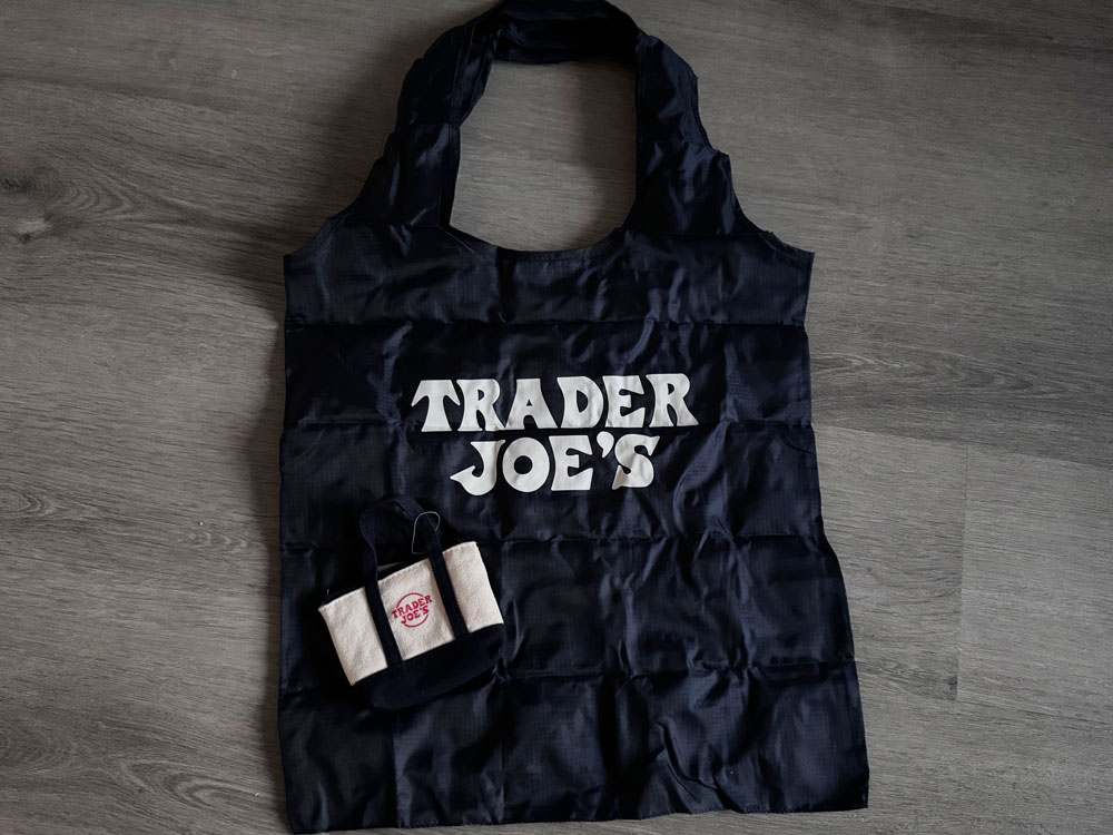 2025年11月最新】トレジョ新作「キャンバス・マイクロトート」と