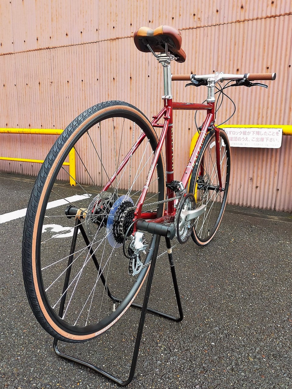 修学院店】クラシカル×モダンなクロスバイク RALEIGH Radford