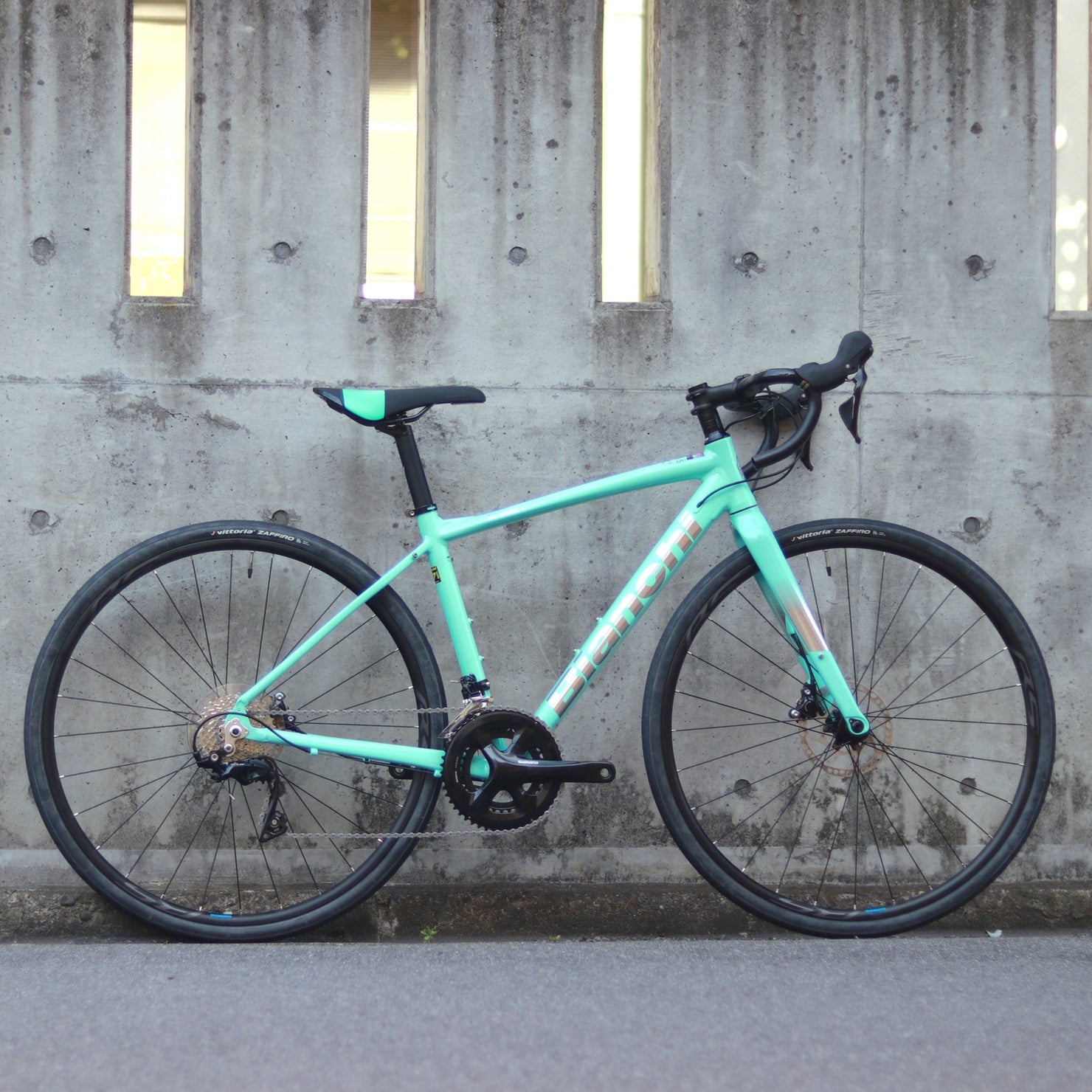 Bianchi / 【在庫セール！】【2025年モデル】VIA NIRONE 7 DISC 105