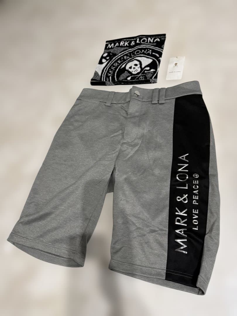 MARK & LONA グレーショートパンツ　マークアンドロナ厚手ハンカチセット MARK & LONA グレーショートパンツ マークアンドロナ厚手ハンカチ