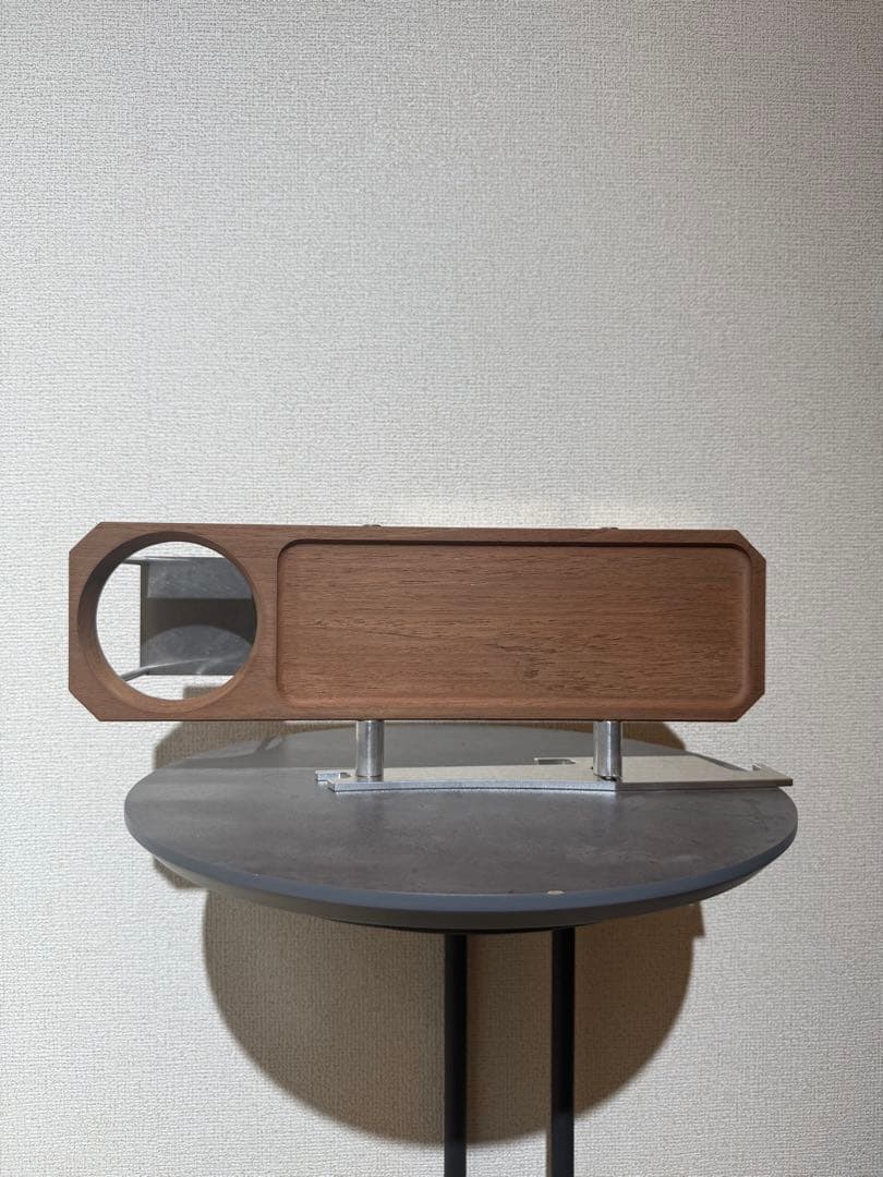 INAVANCE ONES TABLE（ウォールナット） Signature Design by Ashley Living Room Roanhowe Coffee Table T769